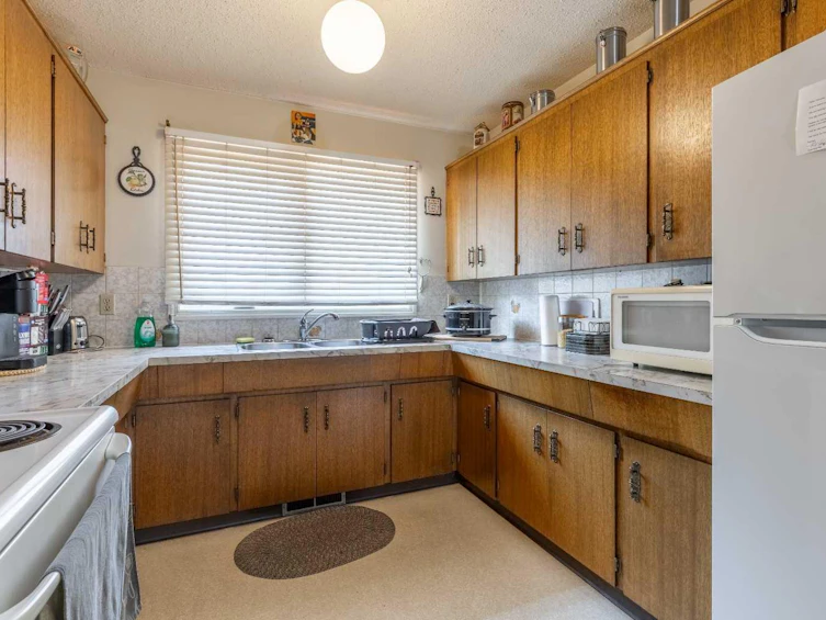 309 19 Street N, Lethbridge, AB, T1H 3K3 - 47