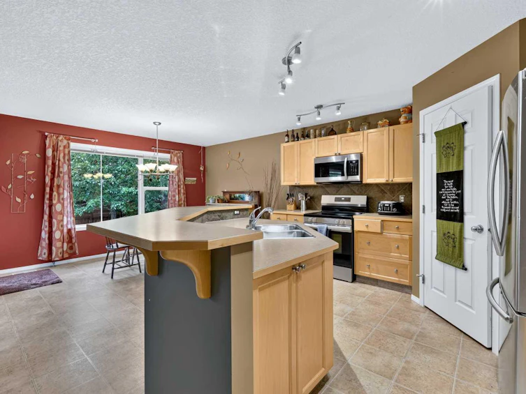 14 Evergreen Common SW, Calgary, AB, T2Y 4N8 - 15