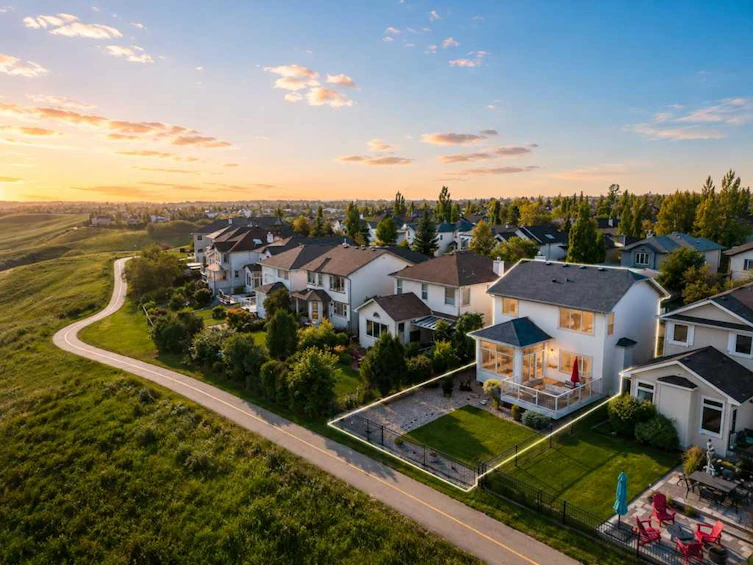 126 Tuscany Ravine Close NW, Calgary, AB, T3L 2Y5