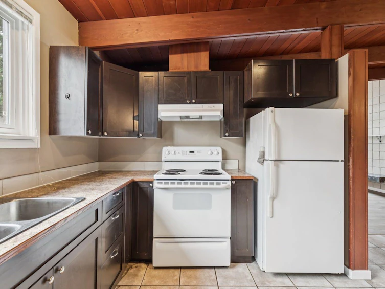 2144 Chilcotin Road NW, Calgary, AB, T2L 0X1 - 18