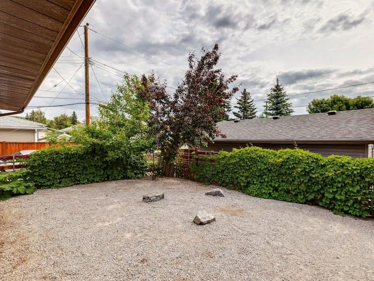 2144 Chilcotin Road NW, Calgary, AB, T2L 0X1 - 34