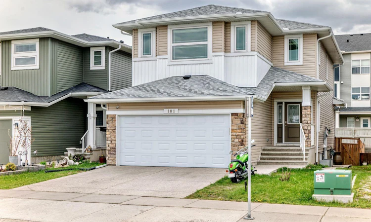 101 Redstone Drive NE