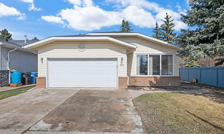 51 Woodmont Road SW