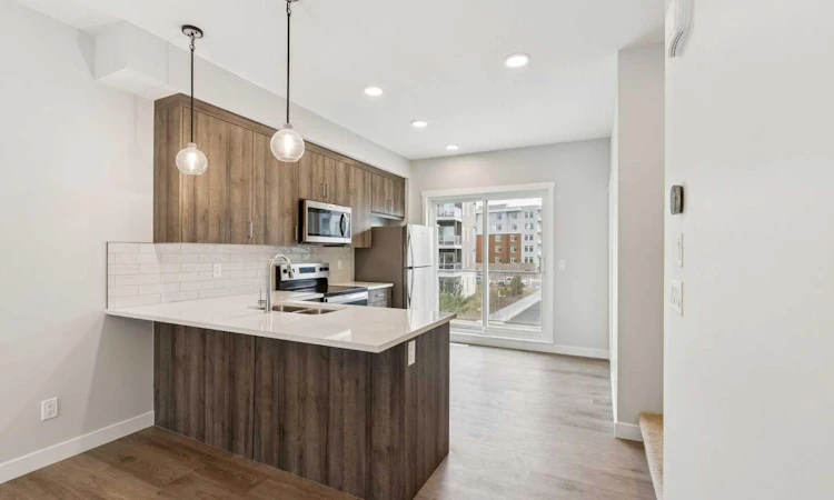 107 Shawnee Square SW