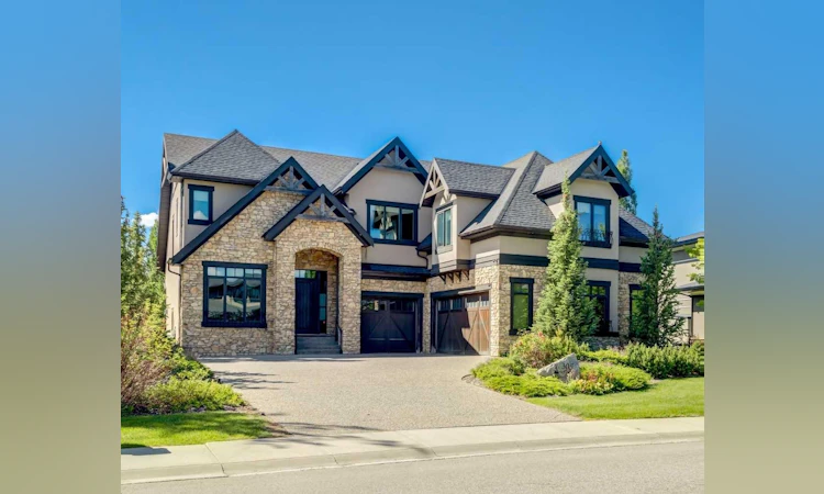 305 Spyglass Way