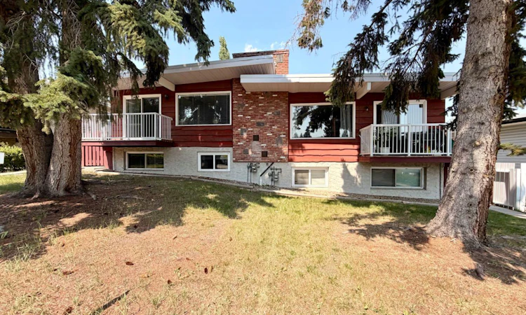11129 - 11131 Sacramento Drive SW