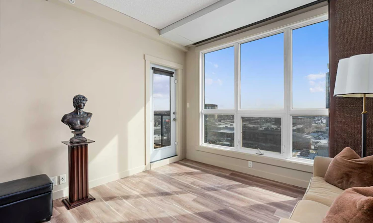 1302-8710 Horton Road SW