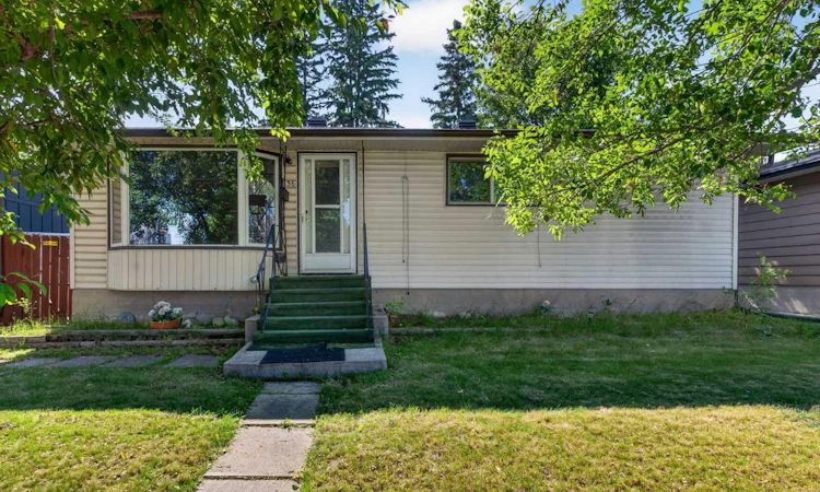 36 Hazelwood Crescent SW