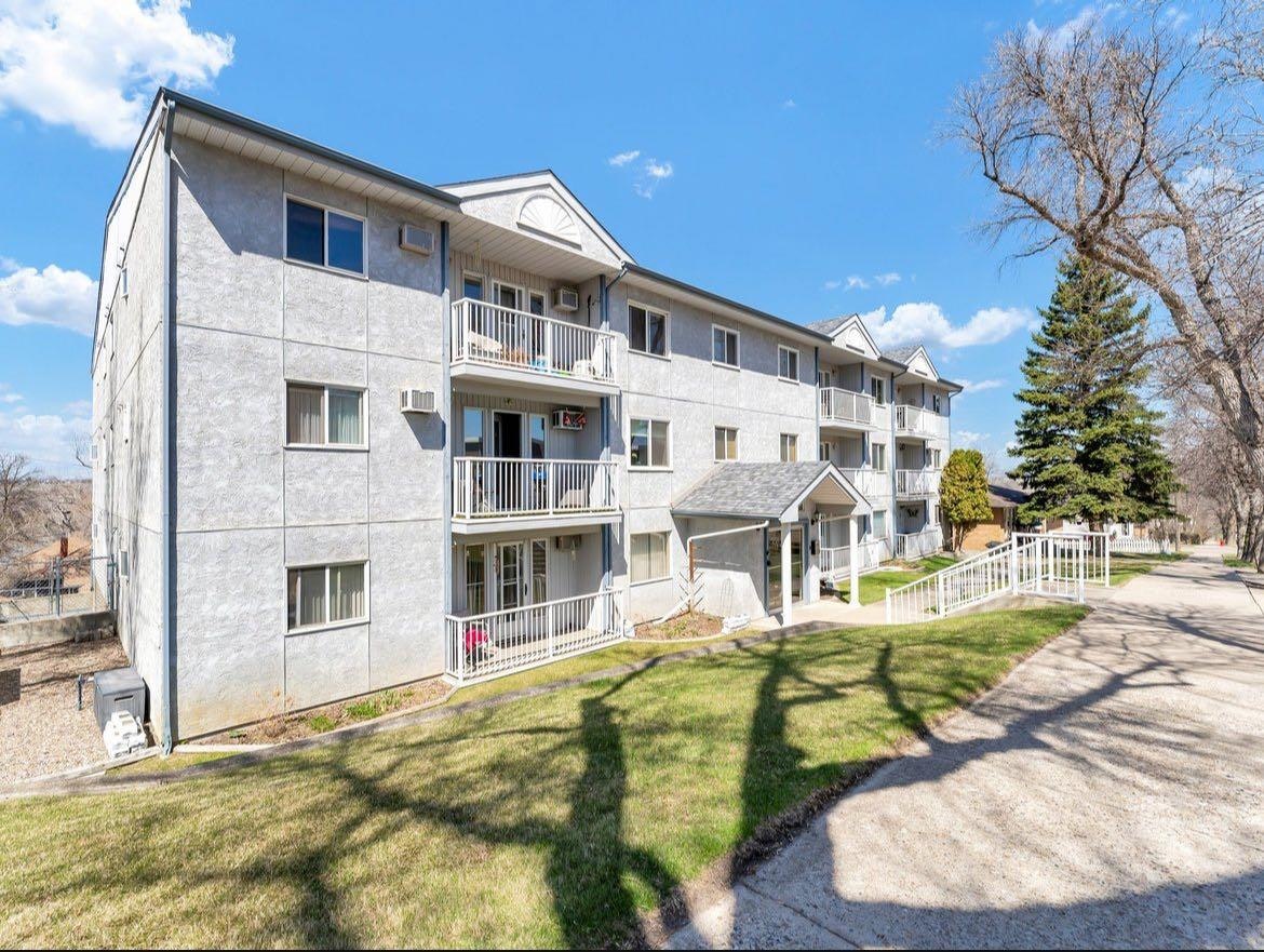 304-252 4 Street SE, Medicine Hat, AB, T1A 0K1