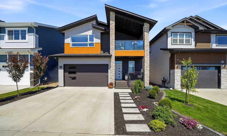 20 Ellington Crescent