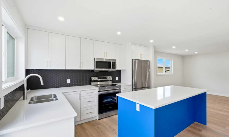 131 Fallswater Road NE