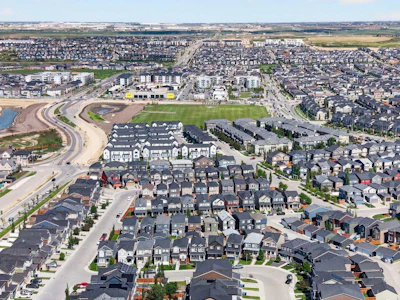30 Evanscrest Rise NW - 2