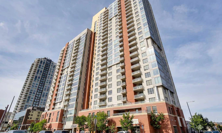 2007-1053 10 Street SW