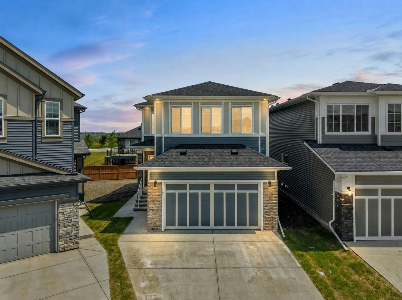 129 Walgrove Bay SE, Calgary, AB, T2X 4Y7