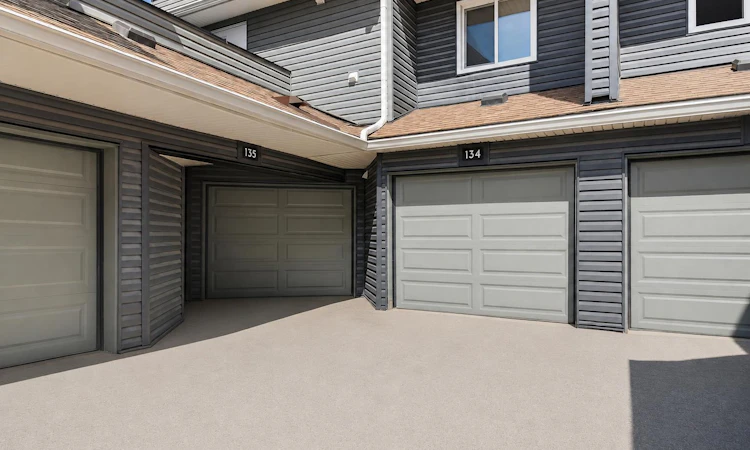 134-48 Glamis Green SW