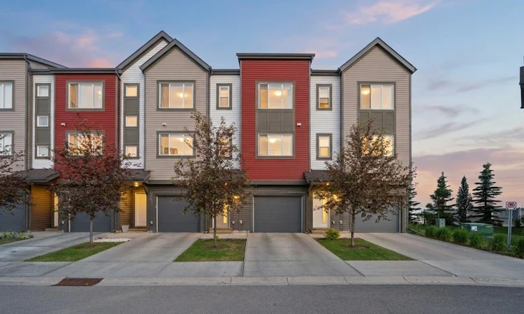 98 Copperstone Villas