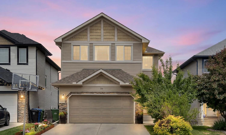 70 Everwoods Park SW