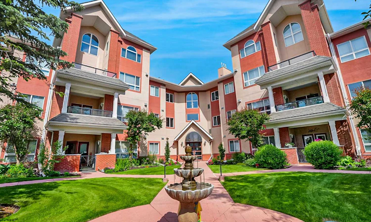 110-60 Sierra Morena Landing SW