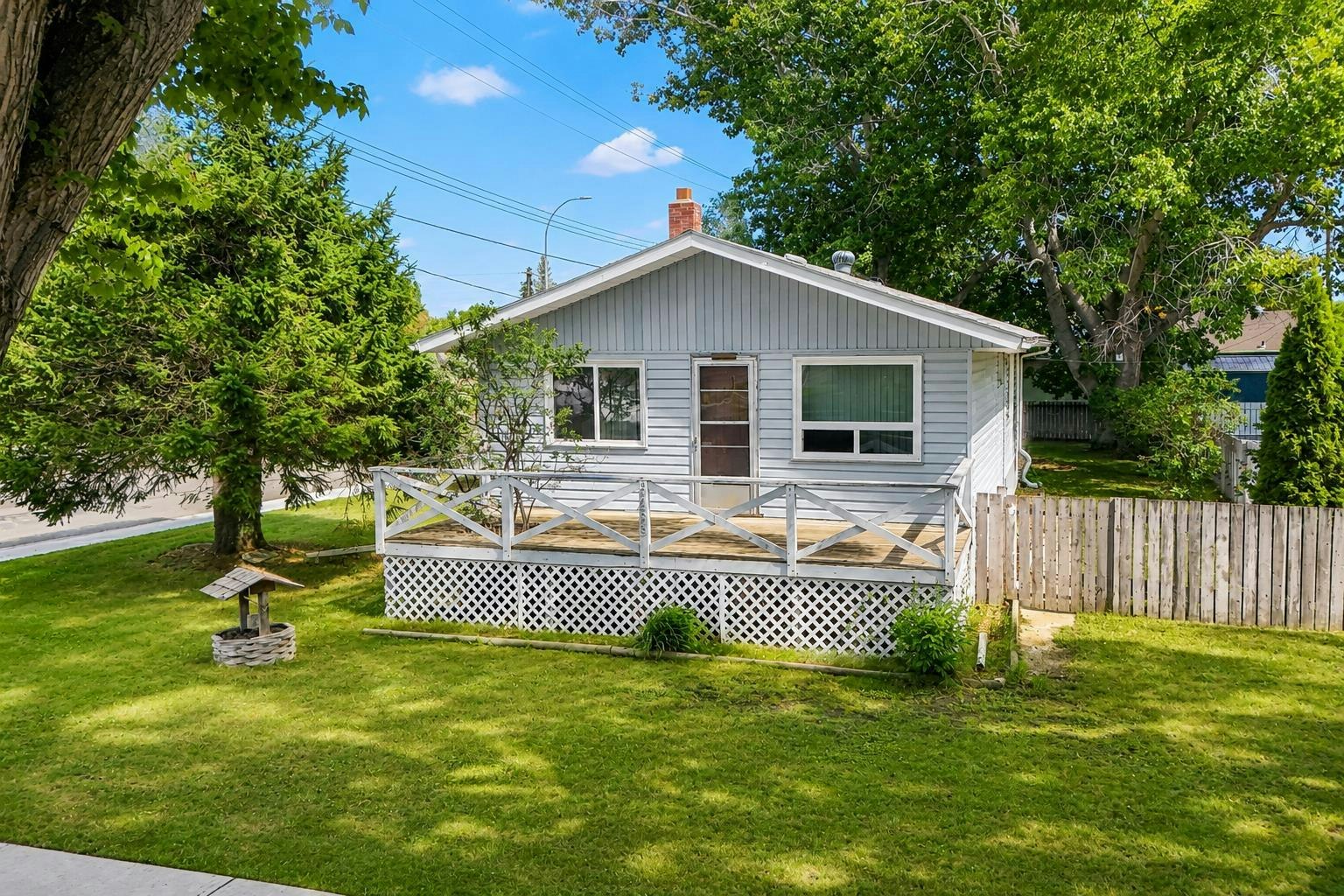 5259 51 Street, Lacombe, AB, T4L 1H7