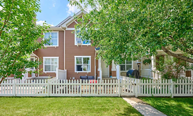 225 Elgin Gardens SE
