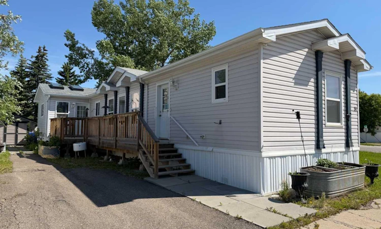 #51-5800 46 Street