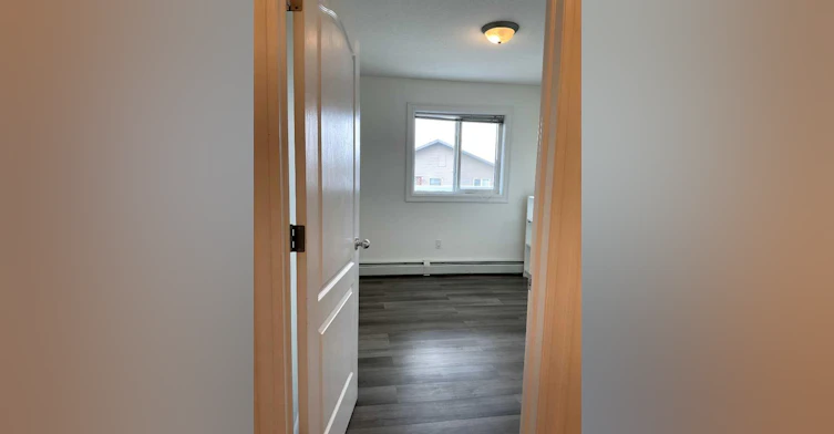 204A-5101 18 Street, Lloydminster City West, AB, T9V 2G7 - 14