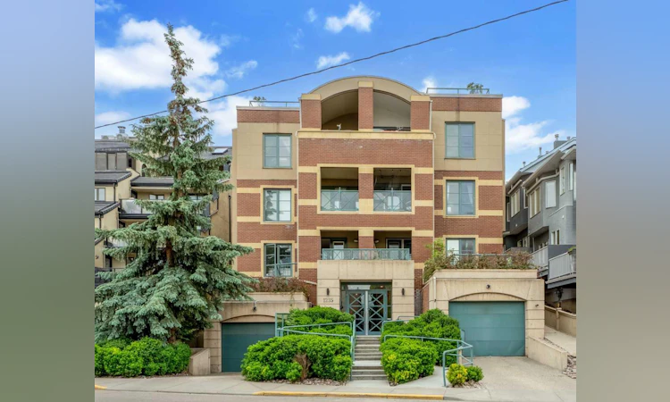 102-1235 Cameron Avenue SW