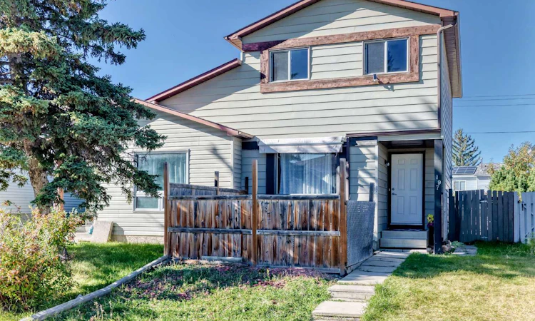 197 Cedardale Road SW
