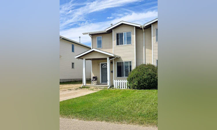 9 Lakeview Close