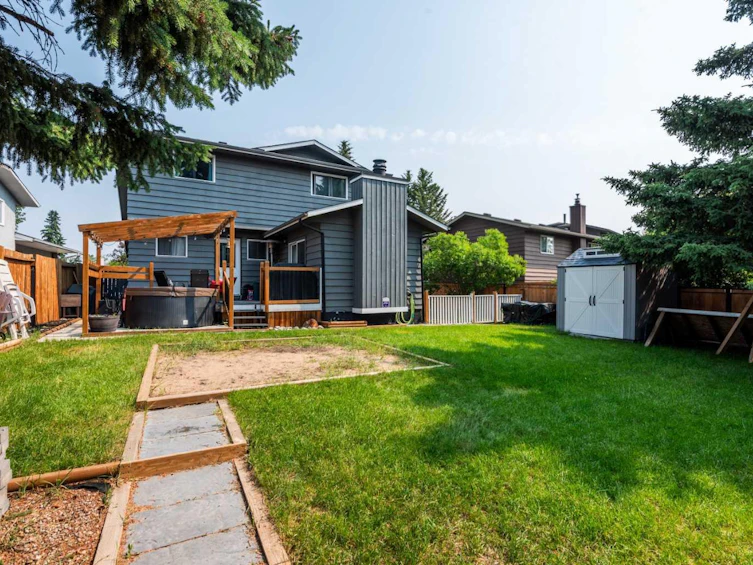 304 Shawcliffe Circle SW, Calgary, AB, T2Y 1A4 - 28
