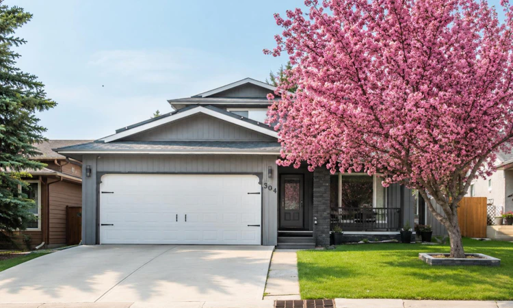 304 Shawcliffe Circle SW