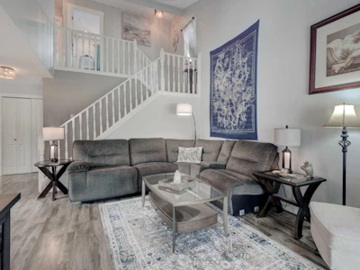 304 Shawcliffe Circle SW - 2
