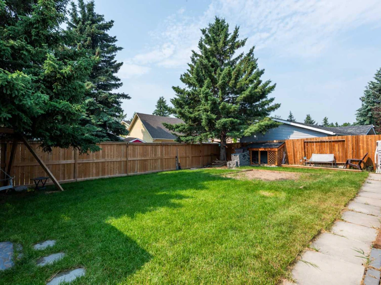 304 Shawcliffe Circle SW, Calgary, AB, T2Y 1A4 - 30