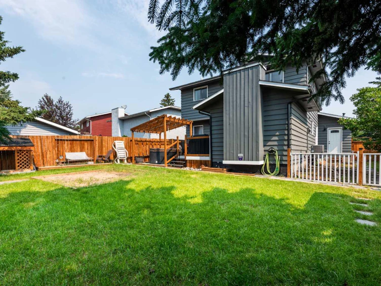 304 Shawcliffe Circle SW, Calgary, AB, T2Y 1A4 - 29