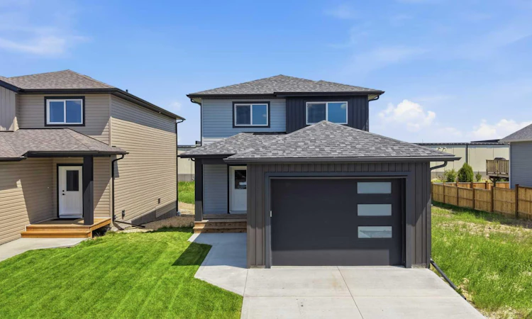 125 Hampton Crescent