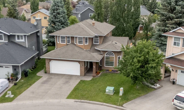 19 Mckenzie Lake Manor SE