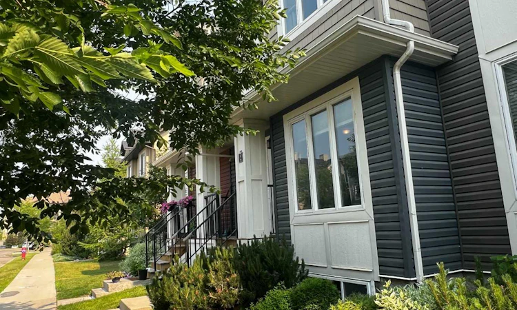 2-140 Fontaine