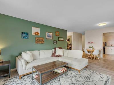 317-2211 29 Street SW - 4