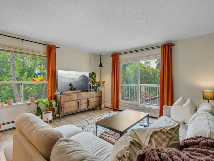 317-2211 29 Street SW, Calgary, AB, T3E 2K1 - 3