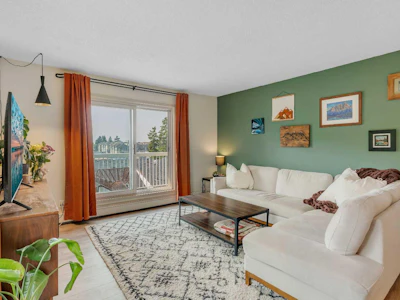 317-2211 29 Street SW - 2