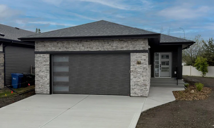17 Tindale Place