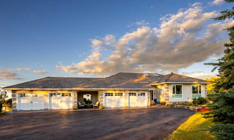 97 Pleasant View Heights