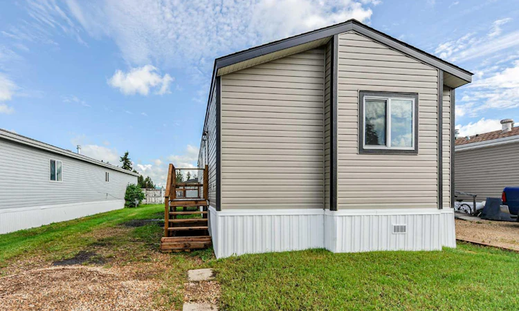 #77-4802 54 Avenue