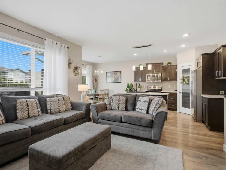 98 Livingston Close, Red Deer, AB, T4R 0S8 - 16