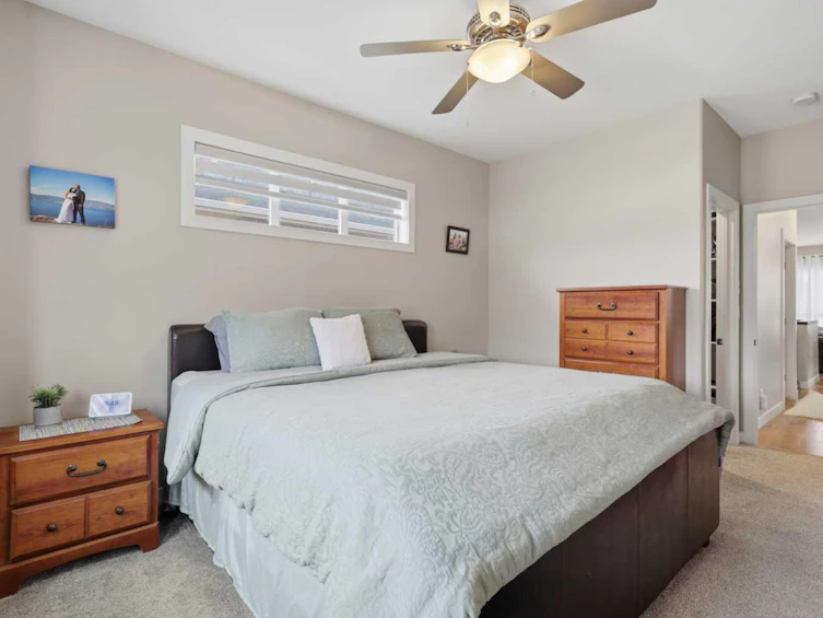 98 Livingston Close, Red Deer, AB, T4R 0S8 - 25