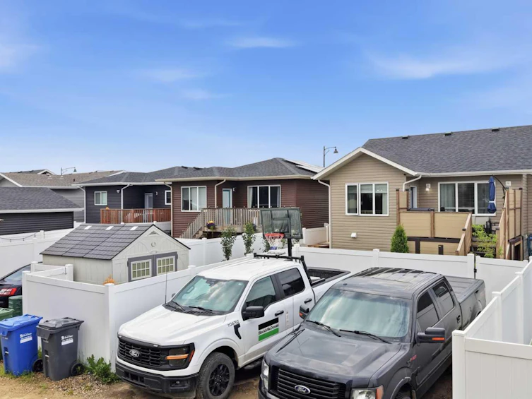 98 Livingston Close, Red Deer, AB, T4R 0S8 - 8