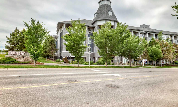 231-25 Auburn Meadows Avenue SE