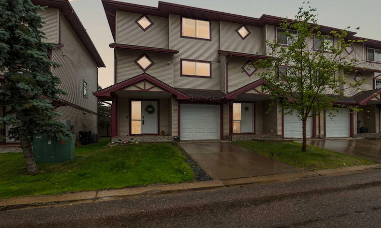 38-220 Swanson Crescent