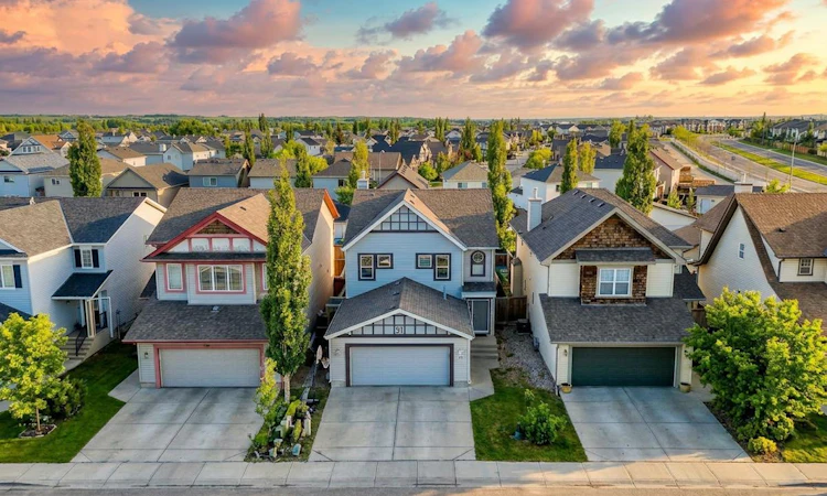 91 Copperstone Gate SE