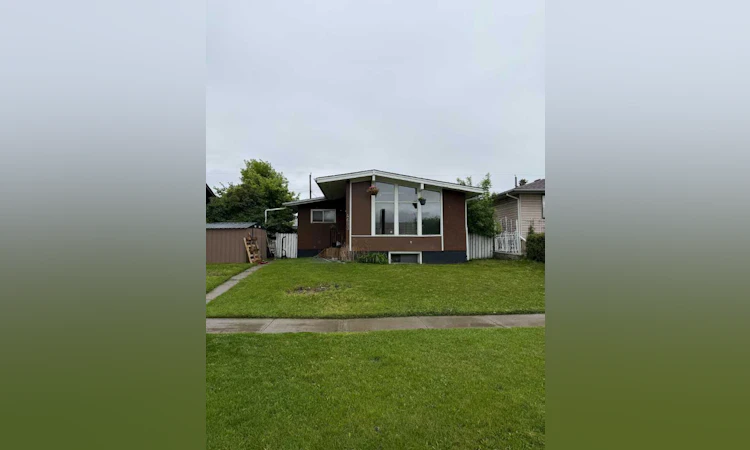 4603 Edmonton Trail NE